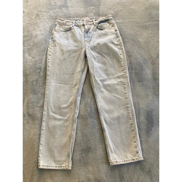 Zara Women's High Rise Mom Denim Jeans, tapered leg, light wash, size 8 - Picture 11 of 11